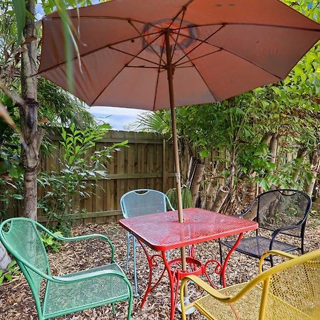 Vibrant Rockledge Home About 2 Mi To Cocoa Village! Bagian luar foto
